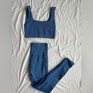 SET Active Sculptflex Box Cut Bra and Leggings in Crisp